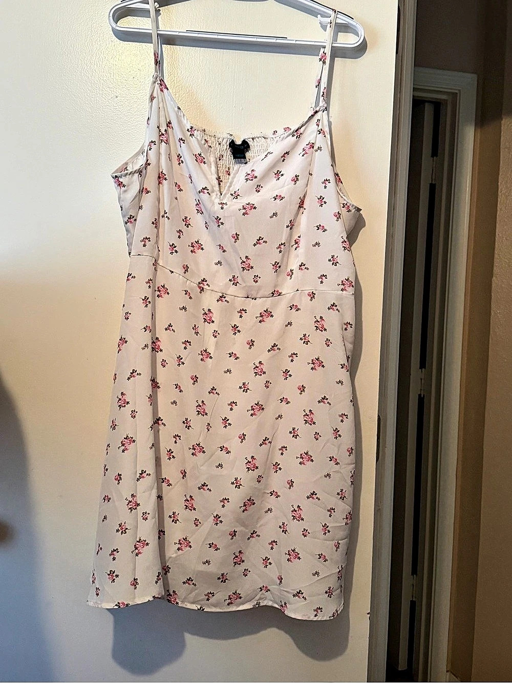Rue+ + Floral Mini Dress in Pink & White Size 4X
